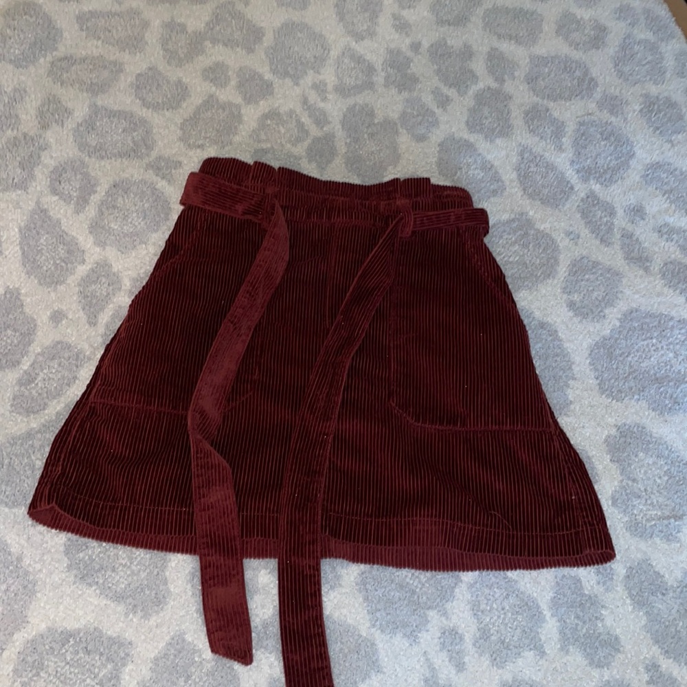 American eagle skirt size s red color